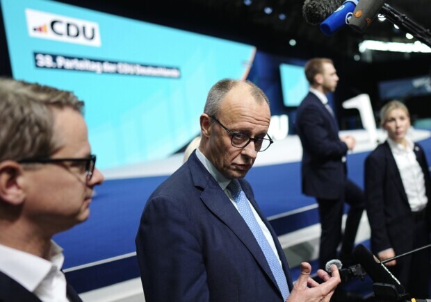 Friedrich Merz macht das Internet zum Machtinstrument