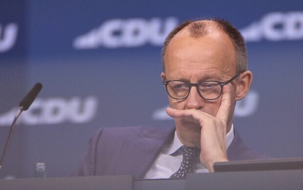 Kritik an CDU-Plänen: Social-Media-Verbot und Klarnamen-Kurs stoßen auf breiten Widerstand