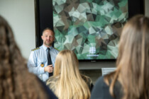Linke gegen Bildungsarbeit der Bundeswehr