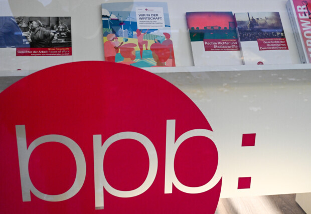 Die BpB bekommt eine Doppelspitze – und bleibt aller Voraussicht nach eine „linksgrüne Vorfeldorganisation“