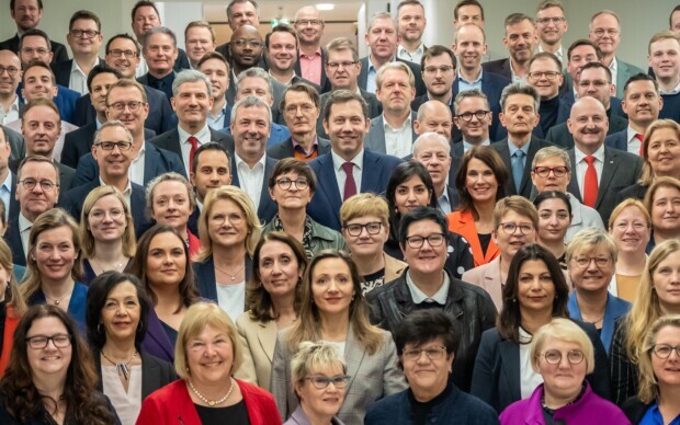 Parteien-Staat: Und täglich grüßt der Funktionär