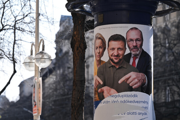 Wer will Ungarns Wahl beeinflussen?