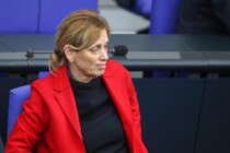 Prien will weiter mit „Demokratie leben“ gegen die AfD zu Felde ziehen