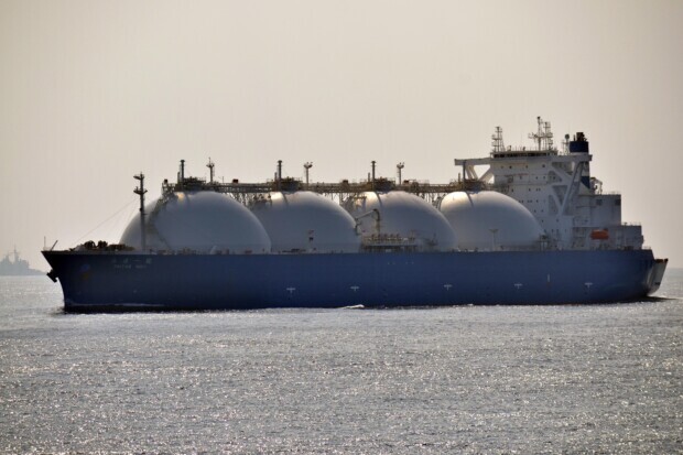 LNG-Tanker drehen von Europa nach Asien