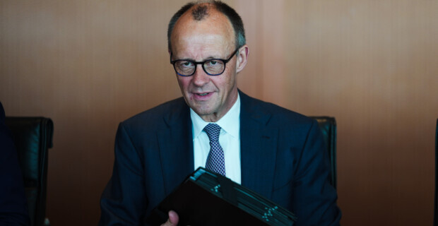 Der Blitz schlägt ein im Haus des Selbstbetrugs