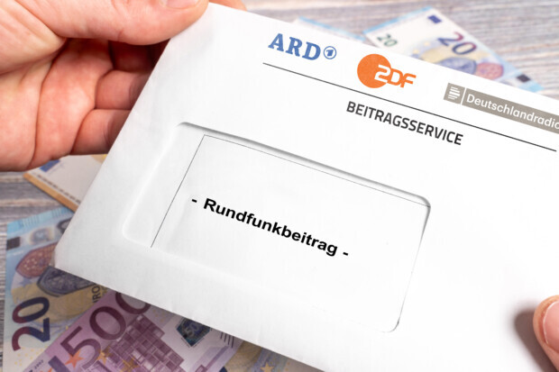 Rundfunkgebühren-Verweigerung: Wie Bürger vor Gericht gegen den ÖRR kämpfen