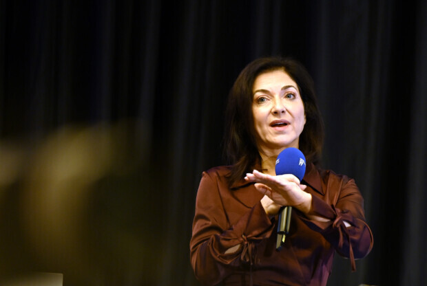 Abstruses Pingpong zwischen Politik und Medien