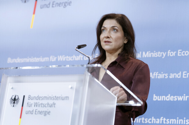 Bundeswirtschaftsministerin Reiche zweifelt an starren „Klimazielen“ der EU