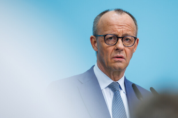 Der Kanzler des Wortbruchs beim großen Ausverkauf Deutschlands