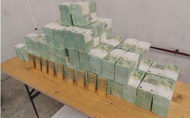 Beschlagnahmter Geld- und Goldtransport in Ungarn löst Geldwäsche-Vorwürfe aus