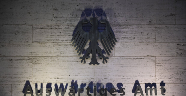 Wie das Außenministerium Sanktionen für Vergehen rechtfertigt, die das Außenministerium nicht definieren kann