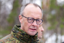 Trump setzt Öl-Embargo aus – Merz hält daran fest