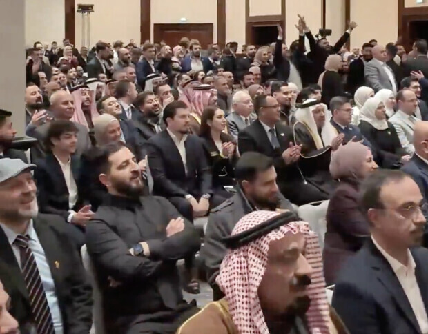 Syrischer Ex-Islamist besucht syrische Siedler in Deutschland