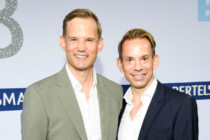 Zwei Väter und ein Baby – große Freude in den Medien