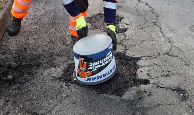 Bald kein Bitumen, also kein Asphalt und keine Straßenreparaturen mehr?