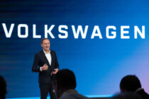 Blume kündigt Abbau von Produktionskapazitäten an – Baut VW demnächst Kübelwagen?