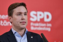 Teure Osterhasen „nur noch Abzocke“ – SPD-Politiker will Lebensmittelpreise staatlich kontrollieren