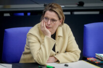 Justizministerin Hubig will Schwarzfahren entkriminalisieren