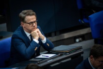 Unionsfraktion legt Steuersenkungskonzept vor: Doch der Reißwolf steht schon bereit