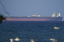 Echtzeit-Daten zeigen: Die Straße von Hormus bleibt blockiert