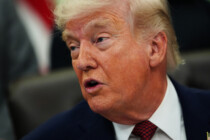 Trump deutet Rückkehr Russlands ins SWIFT‑System an