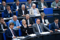 Bundestagsdebatte zu „Correctiv“ und Porno-Skandal: Brandmauer des Schweigens