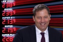 Klingbeils Steuerparty an der Tankstelle