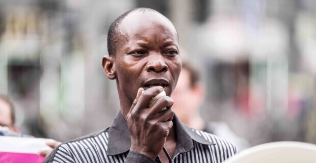 Der Asylprofiteur, der das Daueropfer spielt