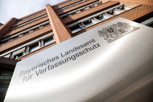 Bayerische Spione stolpern durchs Internetz und verraten sich dabei selbst