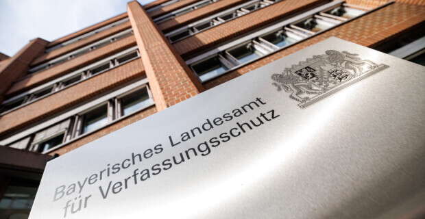 Bayerische Spione stolpern durchs Internetz und verraten sich dabei selbst