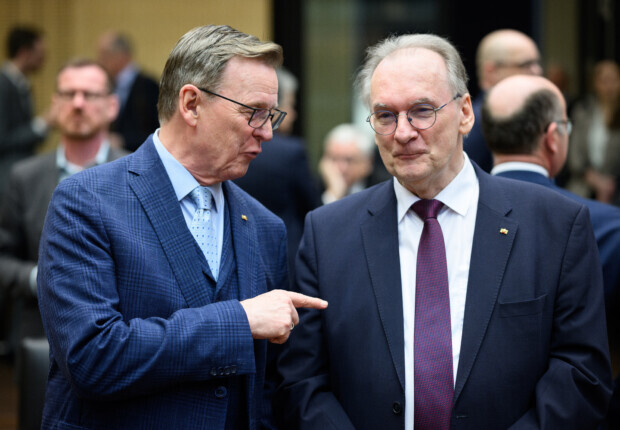 Haseloff und Ramelow wollen gemeinsam jungen AfD-Wählern Angst machen