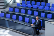 Ein Jahr Merz: Arbeit und Familie tragen die Lasten