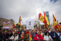 Protest gegen Pedro Sánchez: Vox und PP fordern Rücktritt seiner Minderheitsregierung