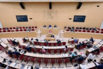 Bayerischer Landtag erhöht Fraktionsgelder um 3,3 Millionen Euro: Sparen sollen nur die Bürger