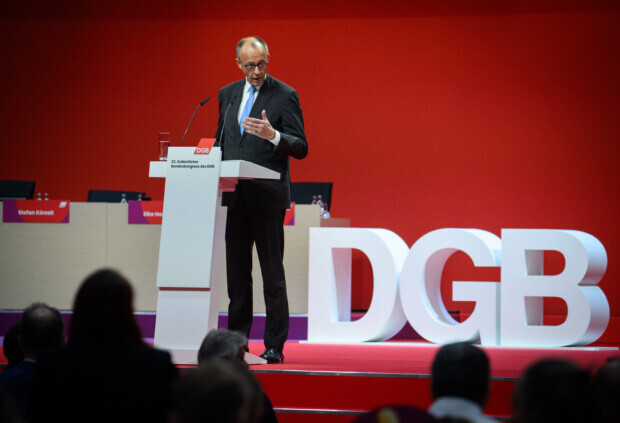 Friedrich Merz erntet Buhrufe und Gelächter beim DGB-Kongress