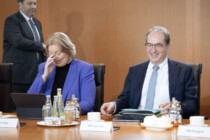 8000 Euro für freiwillige Rückkehr nach Syrien? Bundesregierung prüft neue Prämie