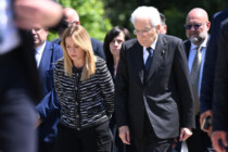 Meloni und Mattarella besuchen Opfer nach Auto-Attacke – Europas Verwundbarkeit wird wieder sichtbar