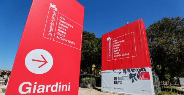 Österreich und die Biennale in Venedig: Baden im Urin