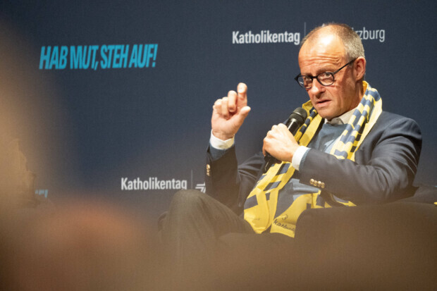 Was stört Friedrich Merz, den großen Kommunikator, genau an den USA?