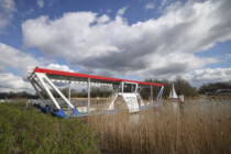 Über vergoldete Nicht-Zukunft grün-elektrischer Transformations-Schifffahrt