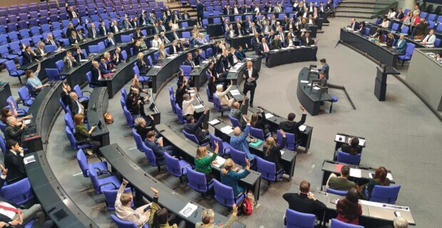 Der Parteienstaat verteilt von unten nach oben