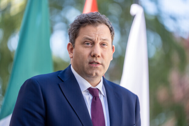 Bericht deckt auf: Sonderschulden nicht investiert, sondern verfrühstückt