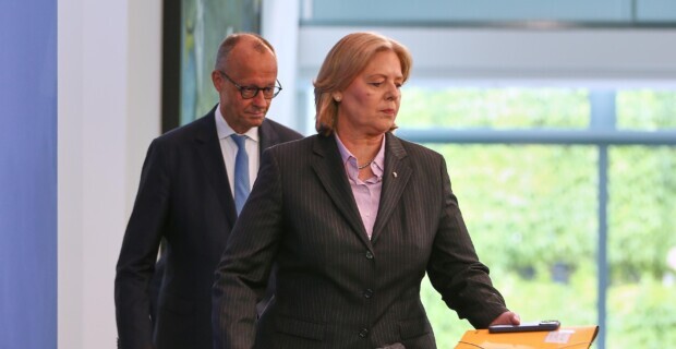 Die Zerstörung des Sozialstaats