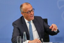 Rentenabzocke, Steuererhöhungen, Hütchenspielertricks: Die Krise nimmt reale Formen an