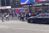Schüsse auf dem Times Square: Panik nach NBA-Parade