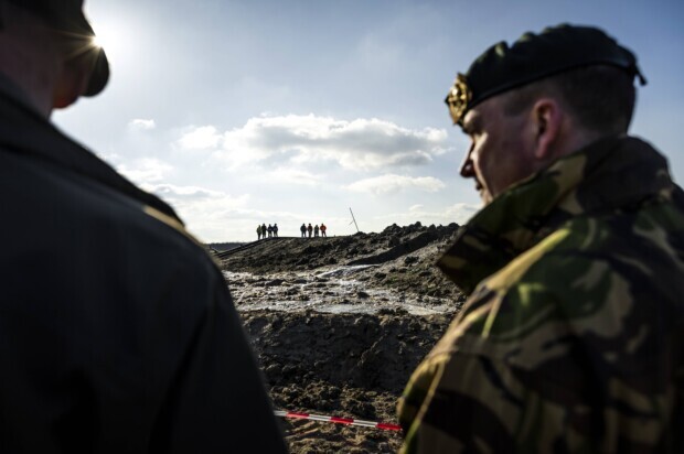 Armee der Niederlande baut testweise Lager für 2.000 Kriegsgefangene