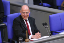 Den Politikern geht es immer besser, dem Volk immer schlechter