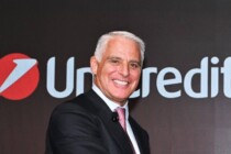 Die Schlinge zieht sich zu: Die UniCredit kommt einer Übernahme der Commerzbank näher