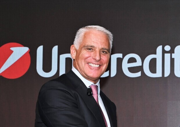 Die Schlinge zieht sich zu: Die UniCredit kommt einer Übernahme der Commerzbank näher