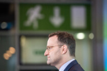 Jens Spahn tritt als Fraktionschef zurück
